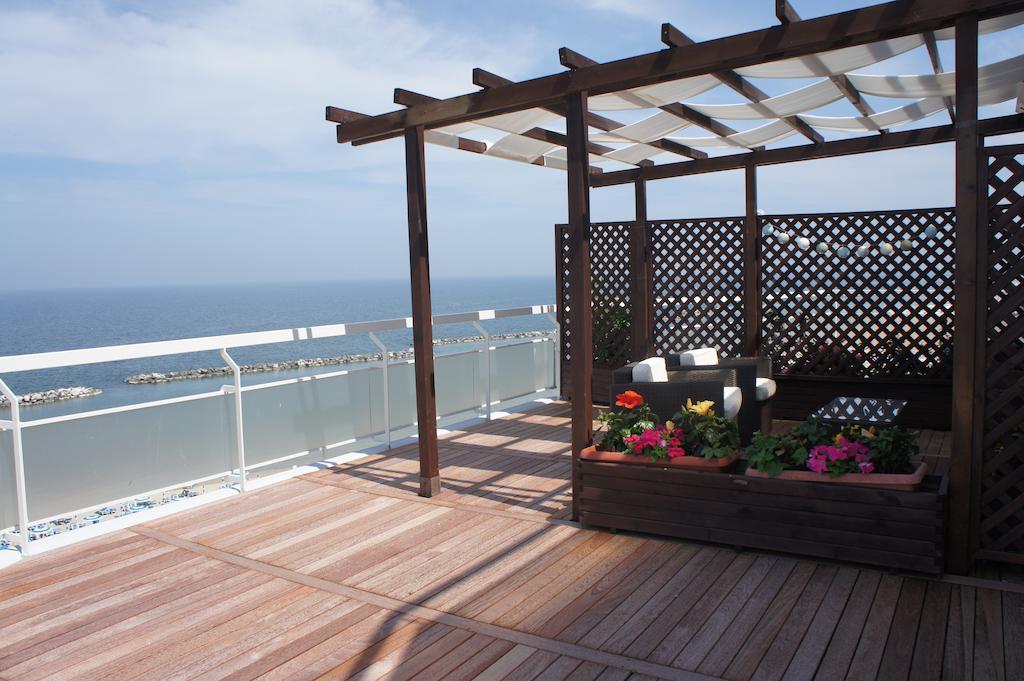Ermitage Hotel Μπελάρια-Ιτζέα Μαρίνα Δωμάτιο φωτογραφία